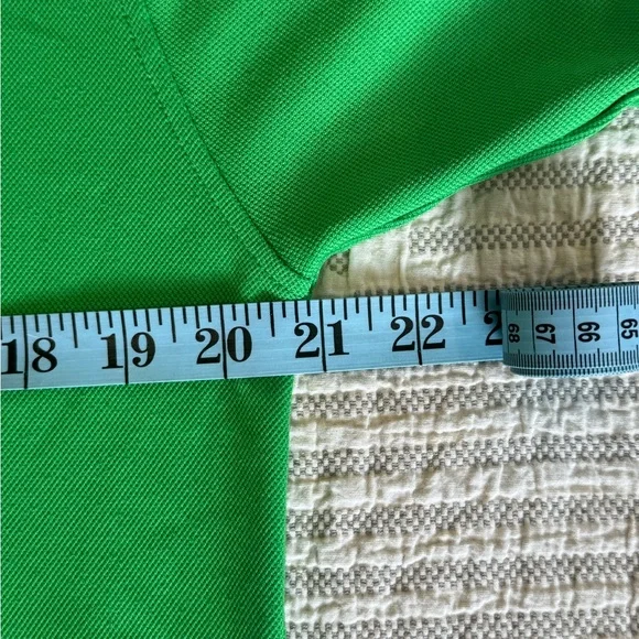 Lacoste Men's Classic Green Pique Polo Shirt - Large Logo on back - Medium - Picture 7 of 10